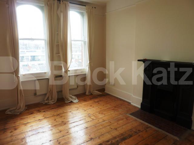 			NEW INSTRUCTION, 1 Bedroom, 1 bath, 1 reception Flat			 Grays Inn Road, HOLBORN-KINGS CROSS